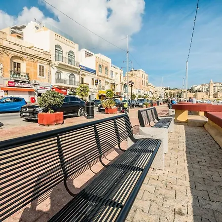 Sunrise With Seaviews Terrace Apartment, Sleep 8