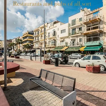 Sunrise With Seaviews Terrace Apartment, Sleep 8 Marsaskala