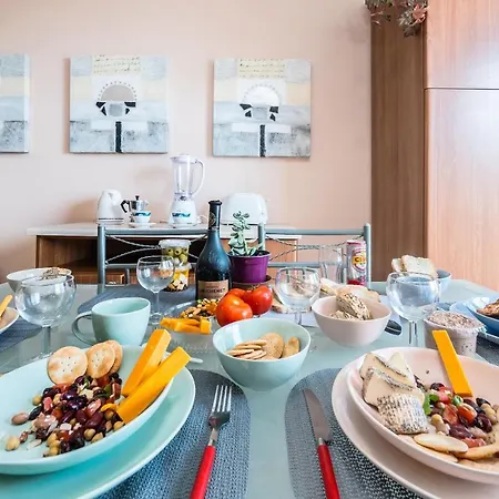 Apartament Sunrise With Seaviews Terrace Apartment, Sleep 8 *