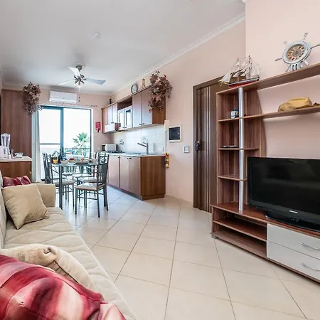 Sunrise With Seaviews Terrace Apartment, Sleep 8 *